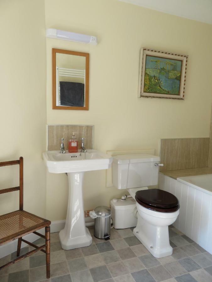 Balvraid Lodge B&B インヴァネス エクステリア 写真
