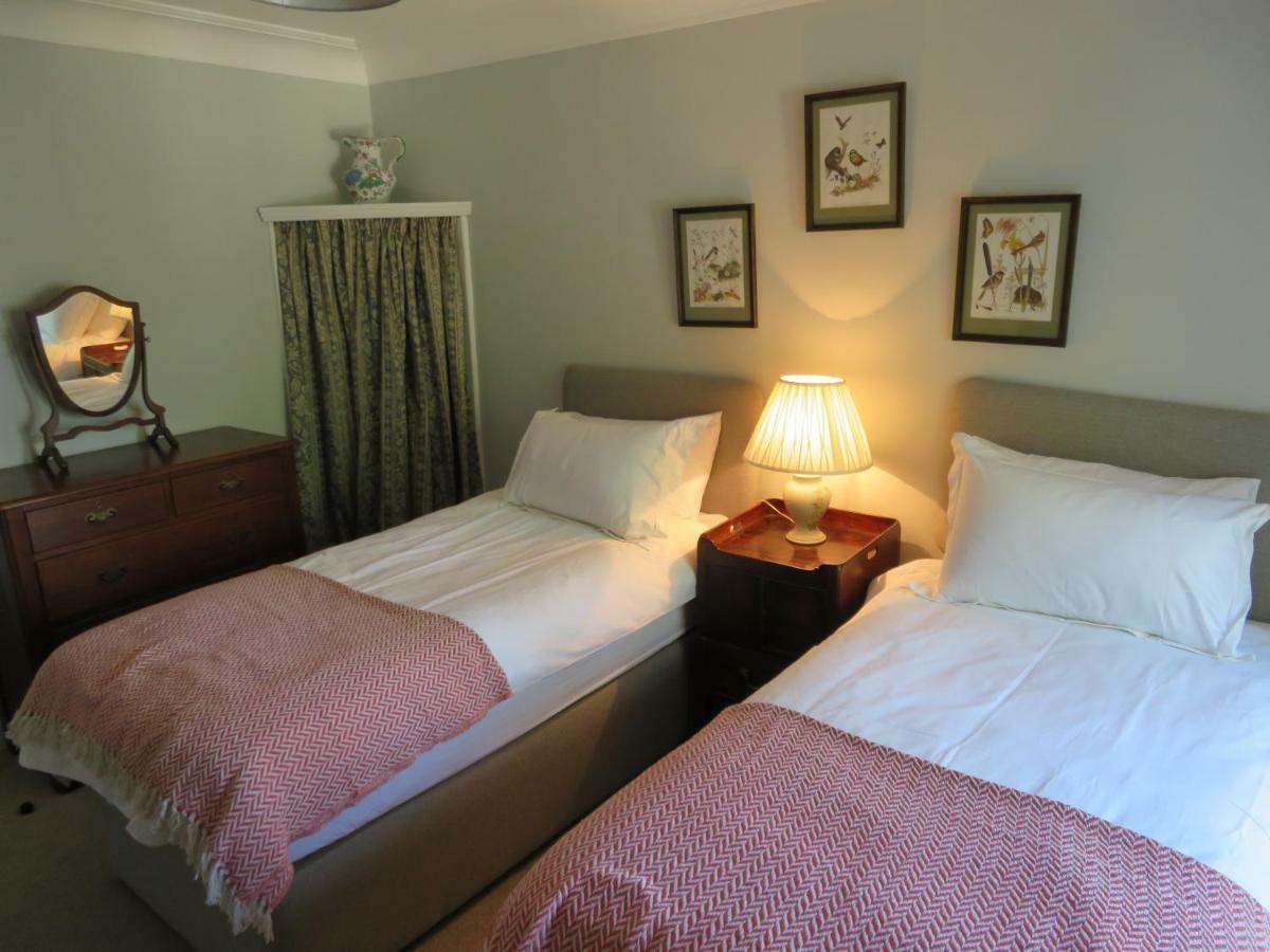 Balvraid Lodge B&B インヴァネス エクステリア 写真