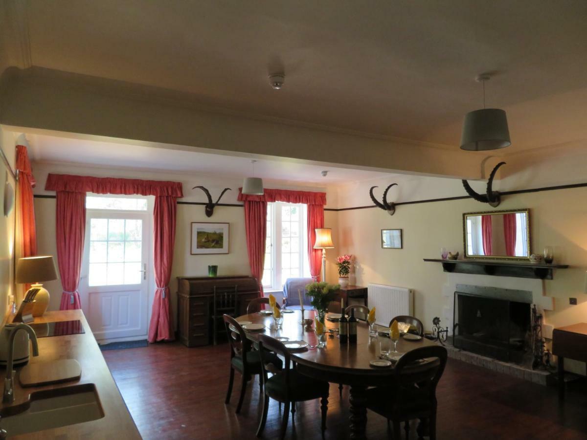 Balvraid Lodge B&B インヴァネス エクステリア 写真